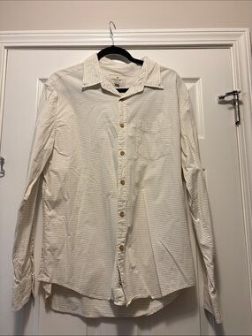 American Eagle Outfitters Men's Cream and Light Gray Striped Button-Down Shirt